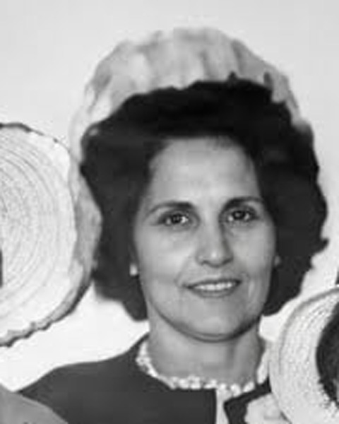 Henrietta (Henri)